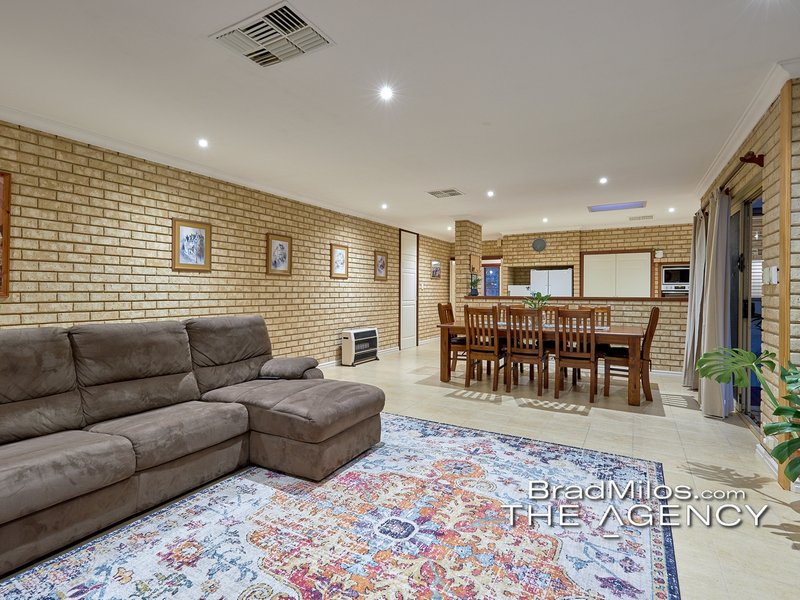 Photo - 12 Browning Way, Lake Coogee WA 6166 - Image 14