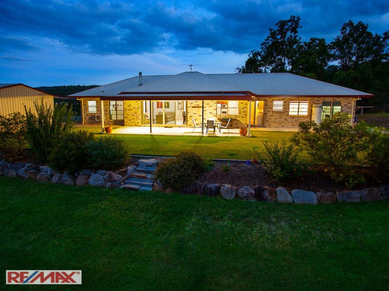 Photo - 12 Brownlow Court, Cashmere QLD 4500 - Image 2