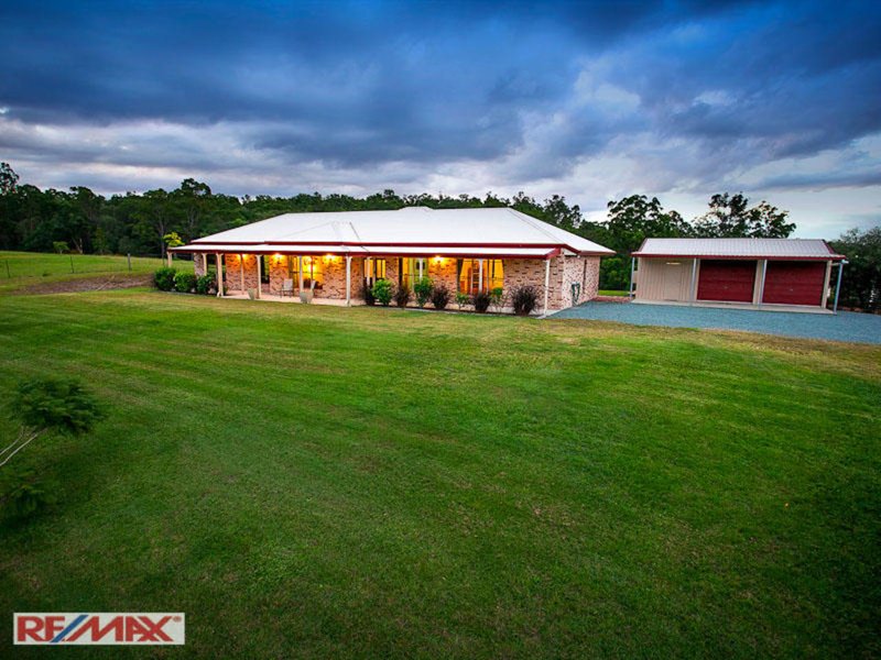 Photo - 12 Brownlow Court, Cashmere QLD 4500 - Image 21