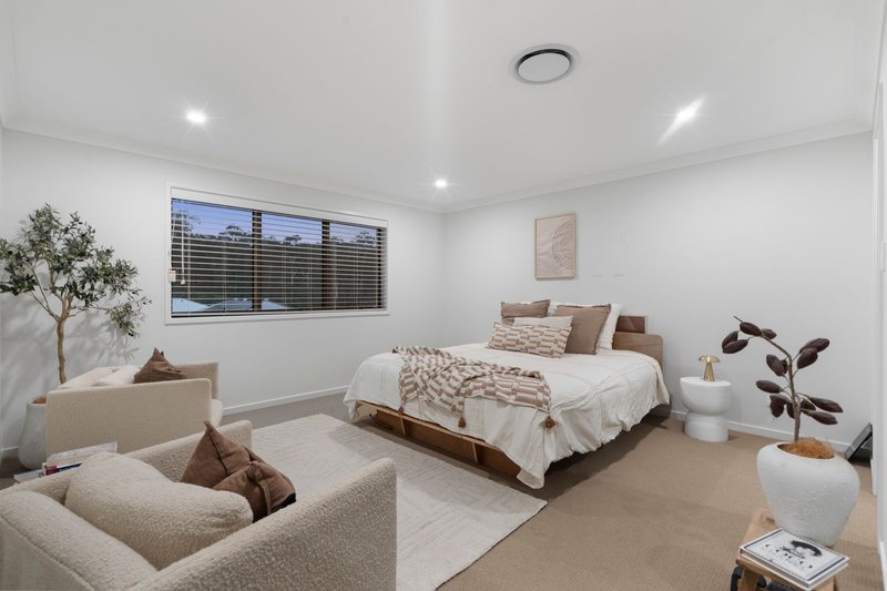 Photo - 12 Brushbox Street, Bahrs Scrub QLD 4207 - Image 10