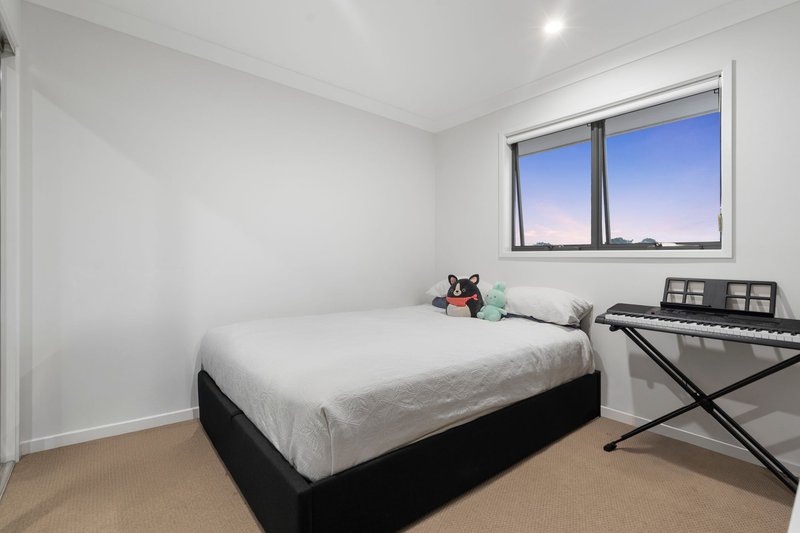 Photo - 12 Brushbox Street, Bahrs Scrub QLD 4207 - Image 14