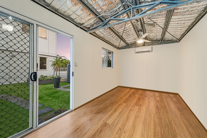 Photo - 12 Buckingham Street, Margate QLD 4019 - Image 20