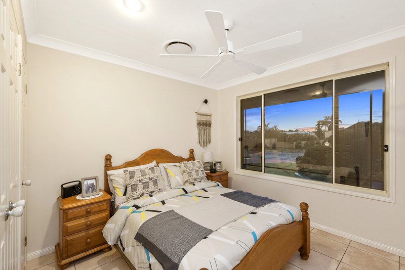 Photo - 12 Bundaberg Street, Deception Bay QLD 4508 - Image 11