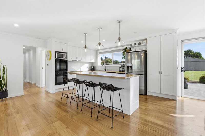 Photo - 12 Bundarra Drive, Squeaking Point TAS 7307 - Image 10