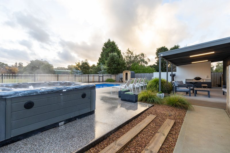 Photo - 12 Bundarra Drive, Squeaking Point TAS 7307 - Image 14