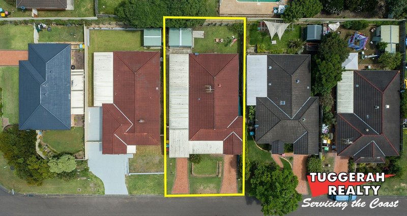 Photo - 12 Burbank Drive, Tuggerah NSW 2259 - Image 11