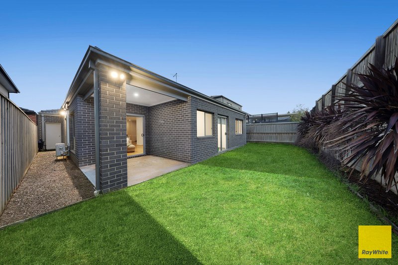 Photo - 12 Burgess Street, Mernda VIC 3754 - Image 7