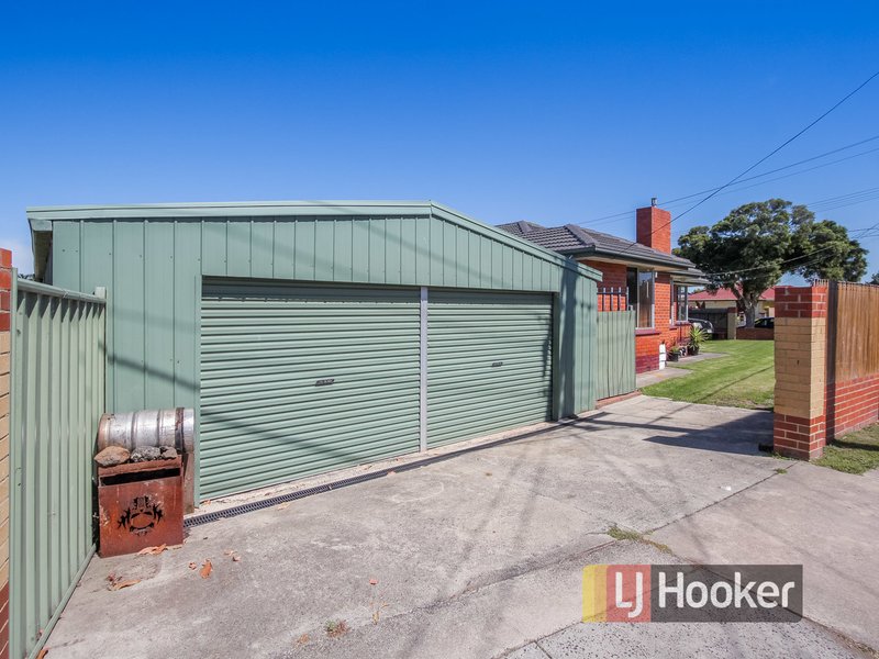 Photo - 12 Burraneer Drive, Keysborough VIC 3173 - Image 12