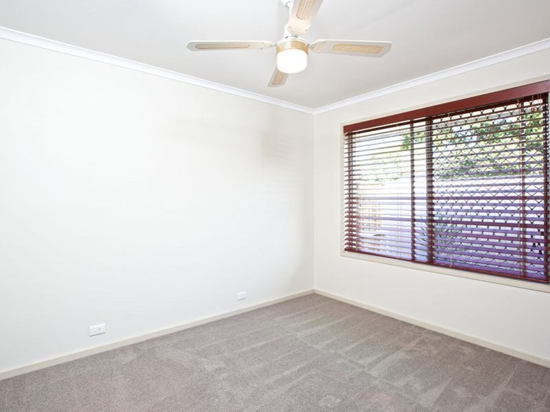 Photo - 12 Burrinjuck Dr , Coombabah QLD 4216 - Image 8