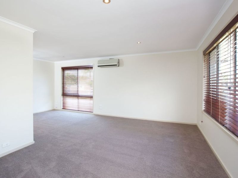 Photo - 12 Burrinjuck Dr , Coombabah QLD 4216 - Image 10