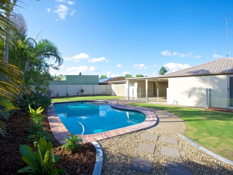 Photo - 12 Burrinjuck Dr , Coombabah QLD 4216 - Image 16