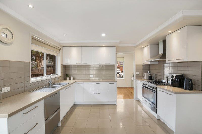 Photo - 1/2 Burton Street, Lalor VIC 3075 - Image 4