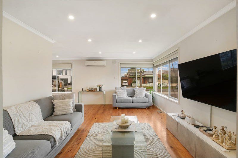 Photo - 1/2 Burton Street, Lalor VIC 3075 - Image 5