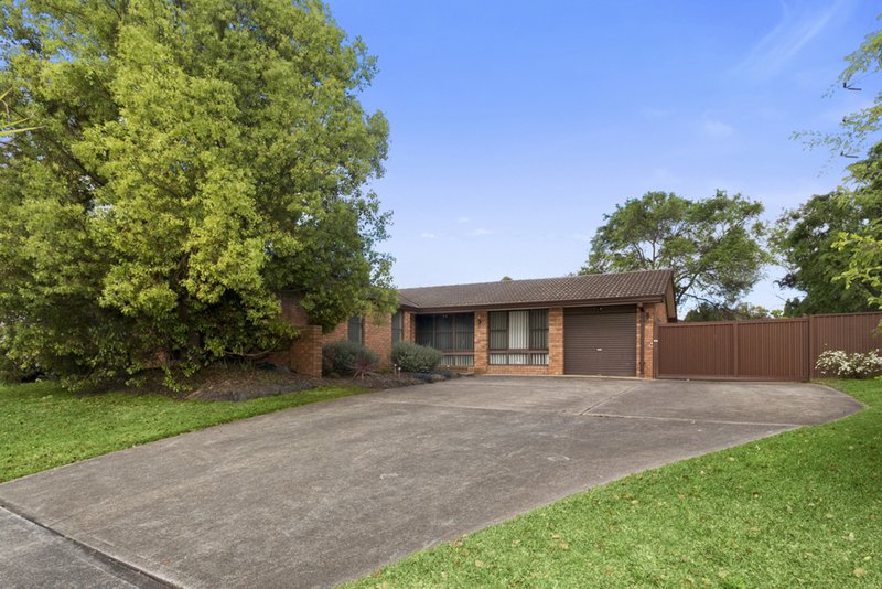 Photo - 12 Busby Avenue, Edensor Park NSW 2176 - Image 5