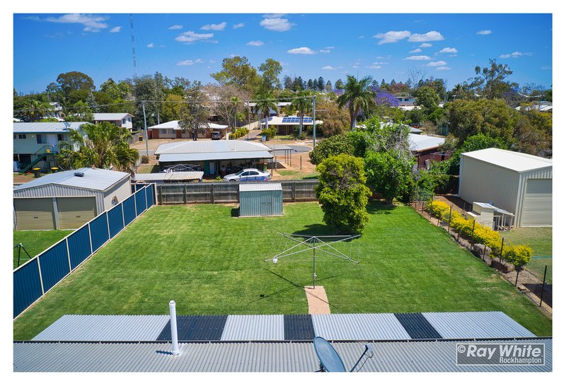 Photo - 12 Buxton Drive, Gracemere QLD 4702 - Image 4