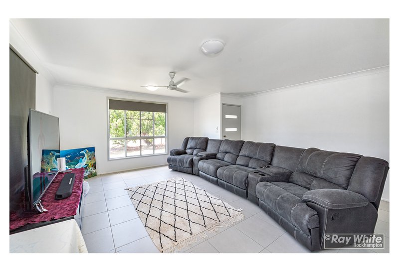 Photo - 12 Buxton Drive, Gracemere QLD 4702 - Image 16