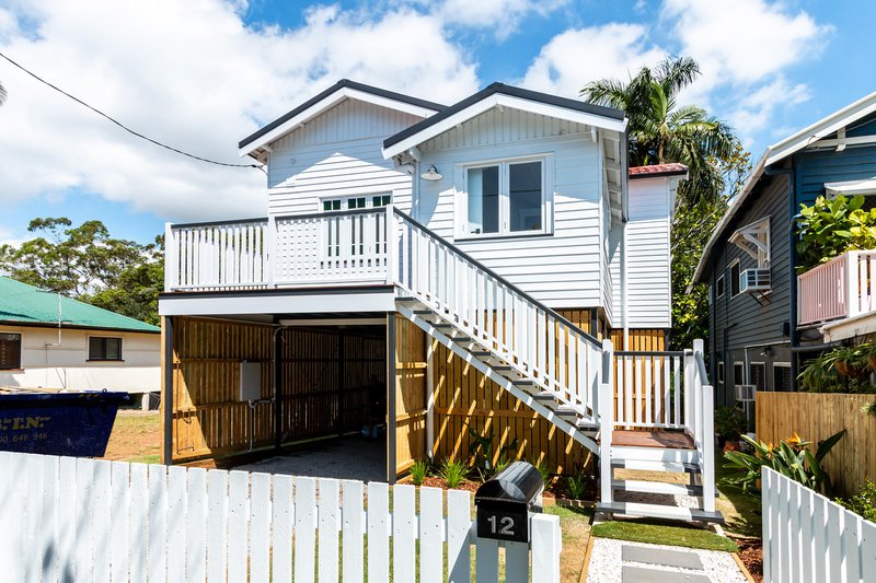 Photo - 12 Byrneside Terrace, Wynnum QLD 4178 - Image 14