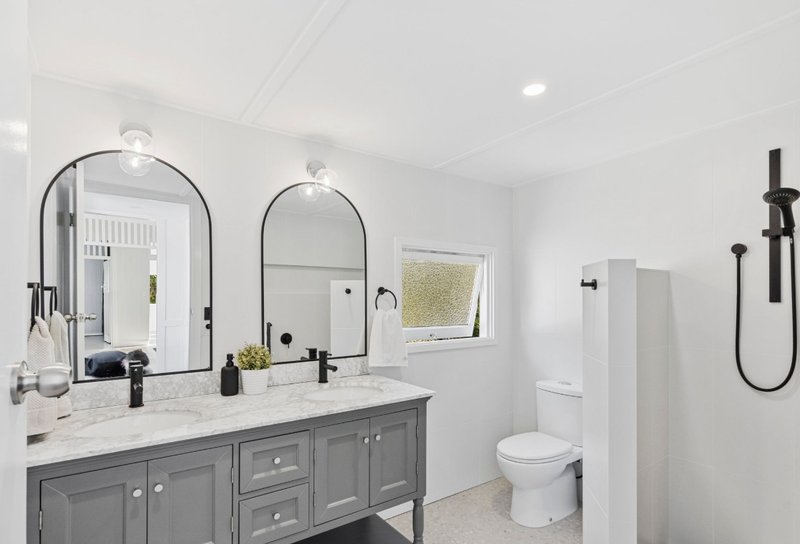 Photo - 12 Byrneside Terrace, Wynnum QLD 4178 - Image 8