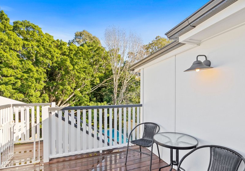 Photo - 12 Byrneside Terrace, Wynnum QLD 4178 - Image 18