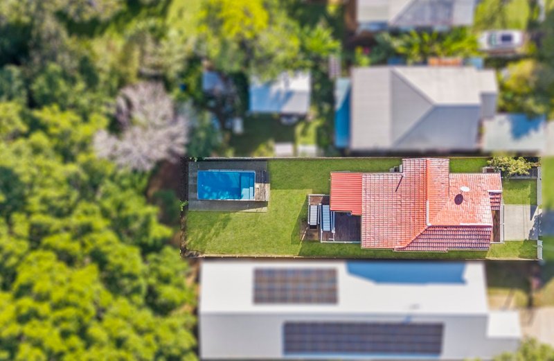 Photo - 12 Byrneside Terrace, Wynnum QLD 4178 - Image 22