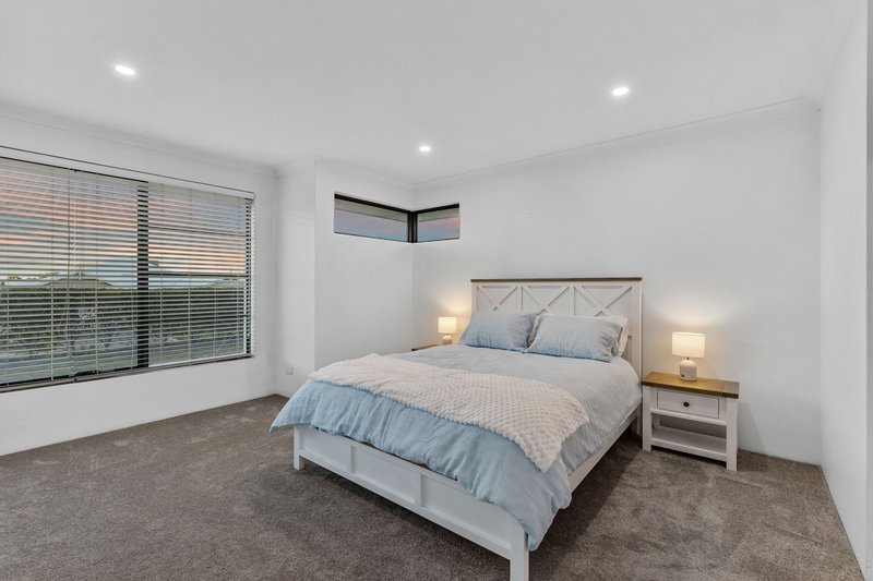 Photo - 12 Cactus Link, Clarkson WA 6030 - Image 18