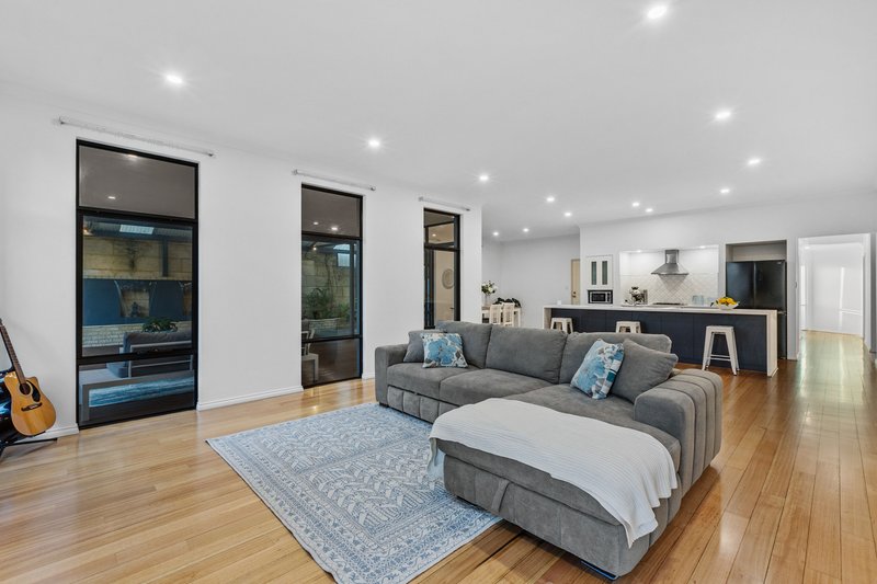 Photo - 12 Cactus Link, Clarkson WA 6030 - Image 11