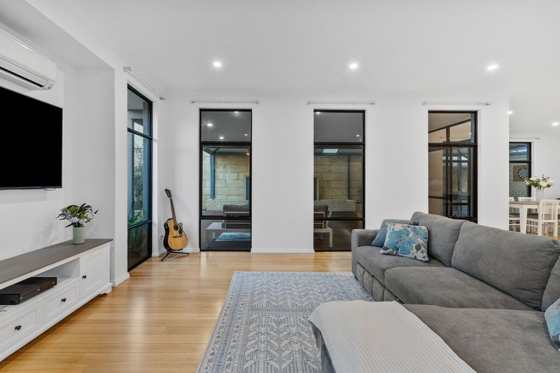 Photo - 12 Cactus Link, Clarkson WA 6030 - Image 12