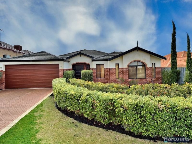 12 Calytrix Way, Halls Head WA 6210