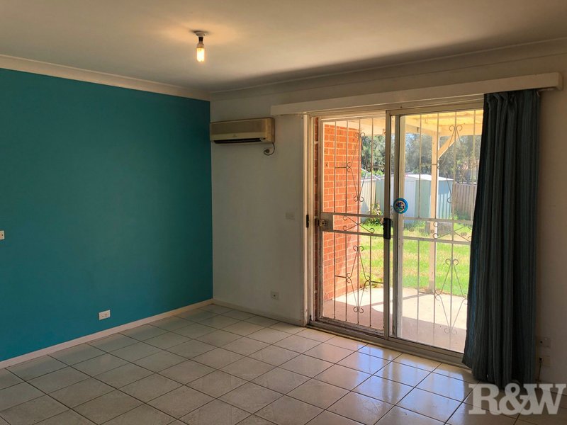 Photo - 12 Camphorlaurel Court, Doonside NSW 2767 - Image 7