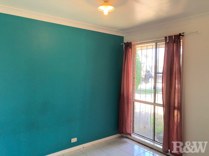 Photo - 12 Camphorlaurel Court, Doonside NSW 2767 - Image 10