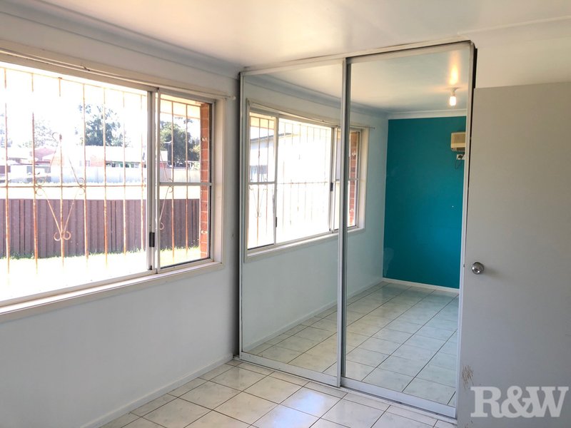 Photo - 12 Camphorlaurel Court, Doonside NSW 2767 - Image 12