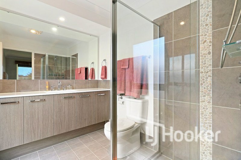 Photo - 12 Capeland Avenue, Sanctuary Point NSW 2540 - Image 6