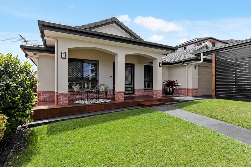 Photo - 12 Capella Place, Bridgeman Downs QLD 4035 - Image 3