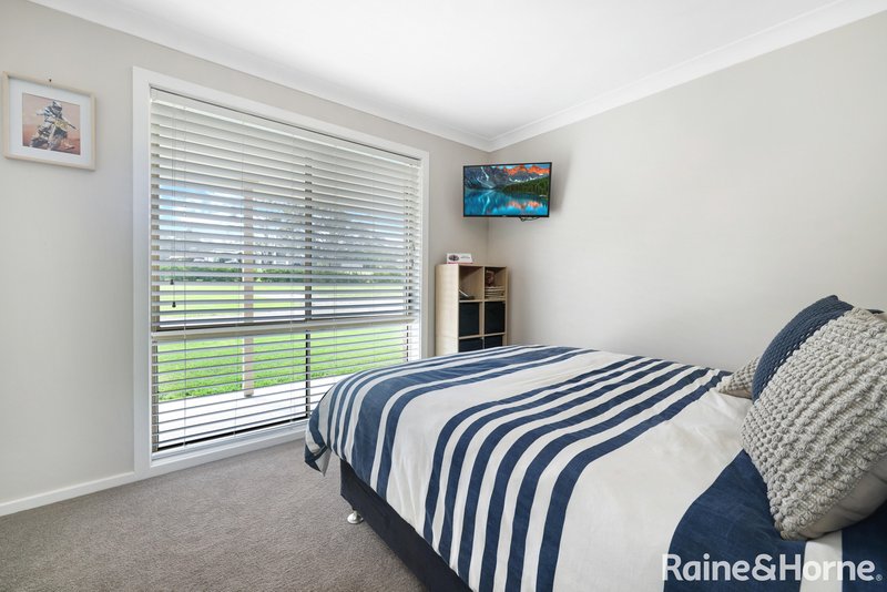 Photo - 12 Cardwell Drive, Nowra Hill NSW 2540 - Image 10