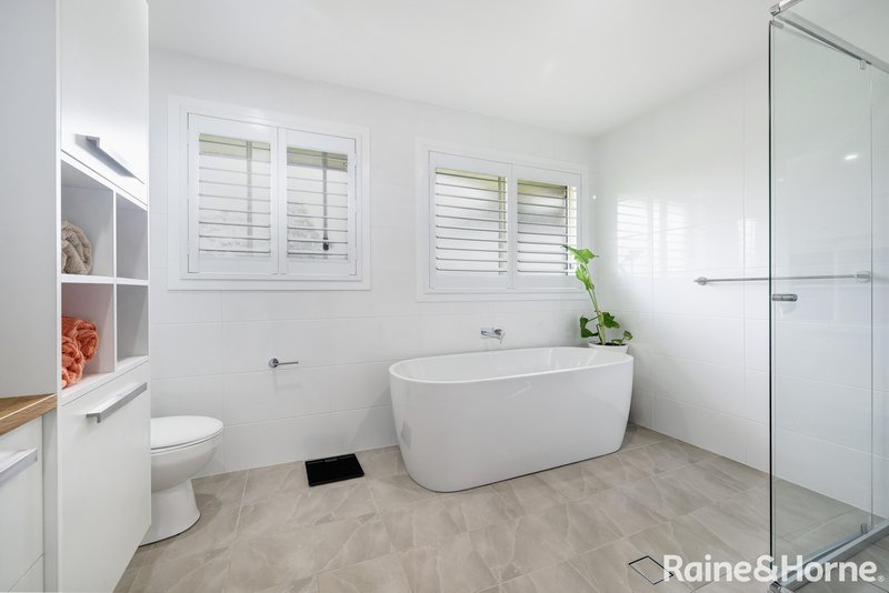 Photo - 12 Cardwell Drive, Nowra Hill NSW 2540 - Image 13