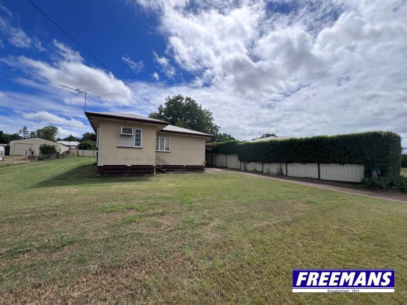 12 Carinya Street, Kingaroy QLD 4610