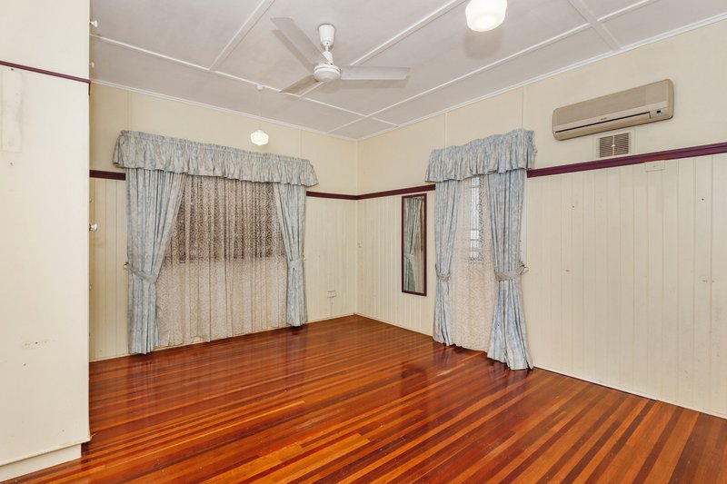 Photo - 12 Carlson Avenue, Maryborough QLD 4650 - Image 9