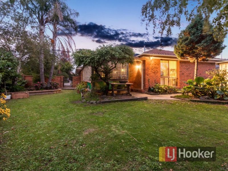 Photo - 12 Carmen Court, Hampton Park VIC 3976 - Image 15