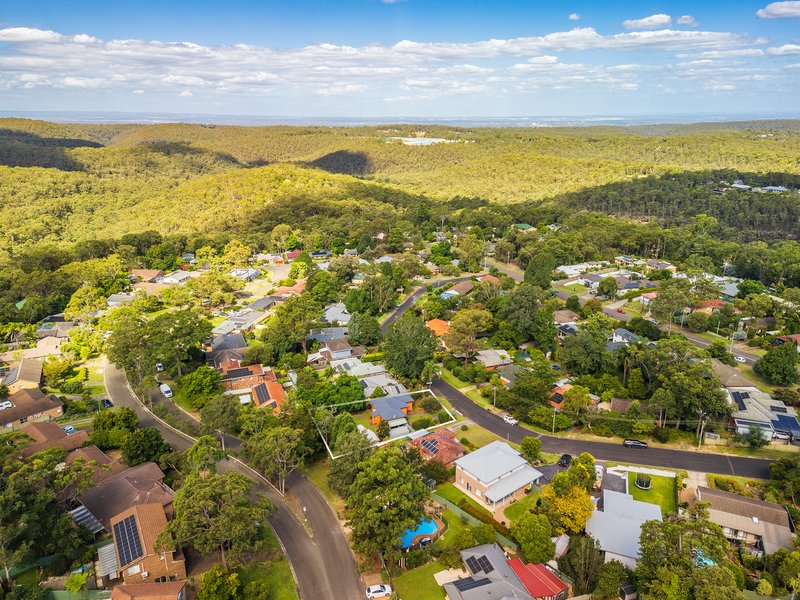 Photo - 12 Carramar Cres , Winmalee NSW 2777 - Image 15