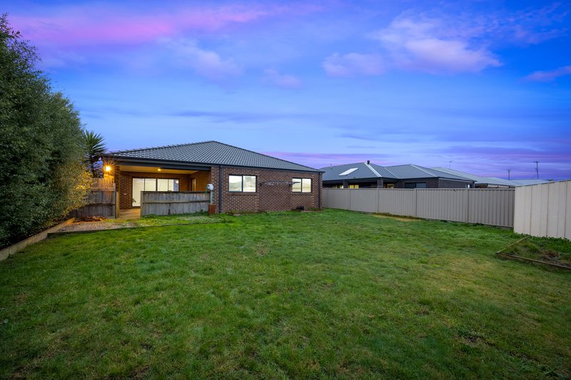 Photo - 12 Carrum Street, Alfredton VIC 3350 - Image 15