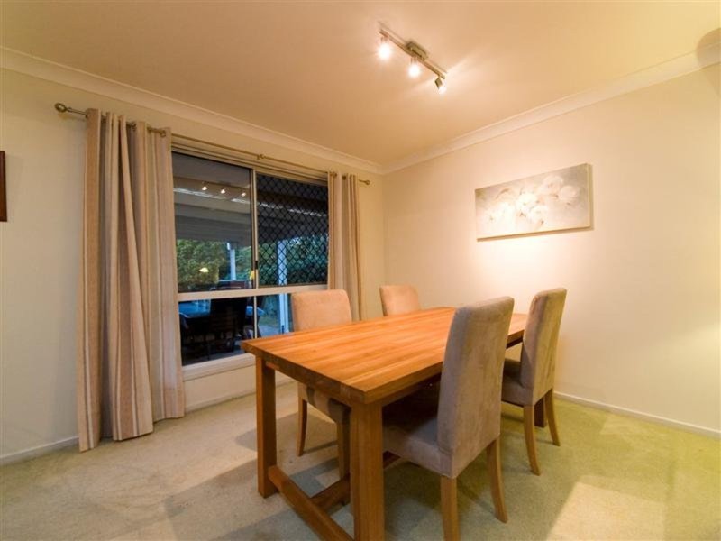 Photo - 12 Castleroy Ct , Albany Creek QLD 4035 - Image 7