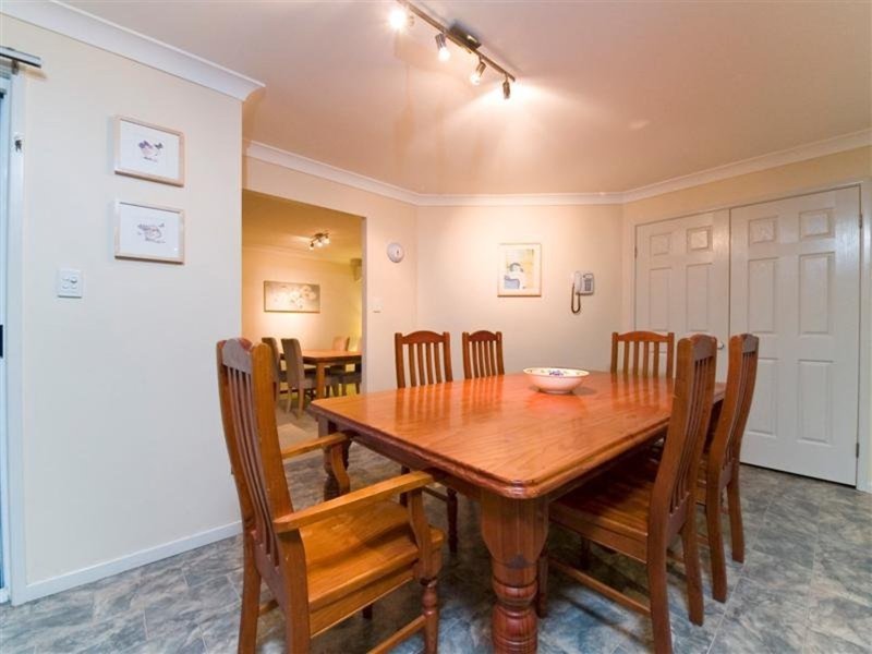 Photo - 12 Castleroy Ct , Albany Creek QLD 4035 - Image 9