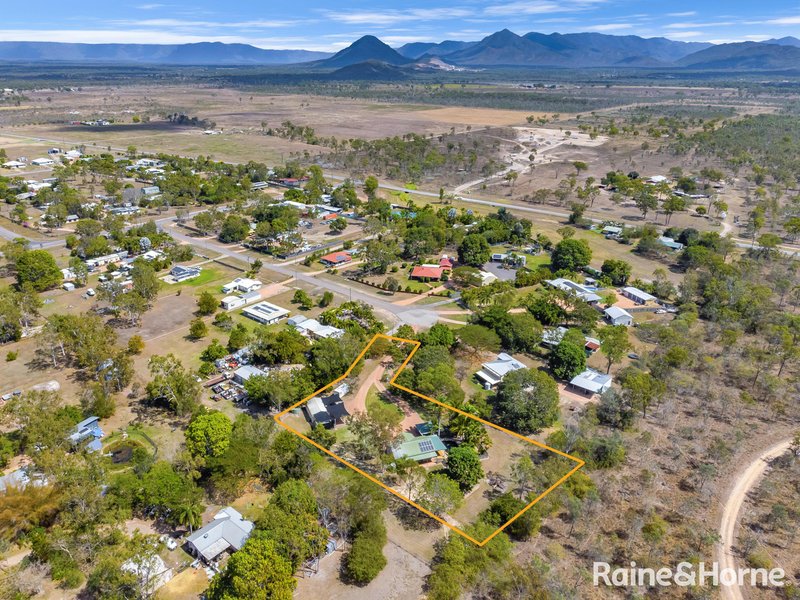 Photo - 12 Caterina Court, Black River QLD 4818 - Image 17