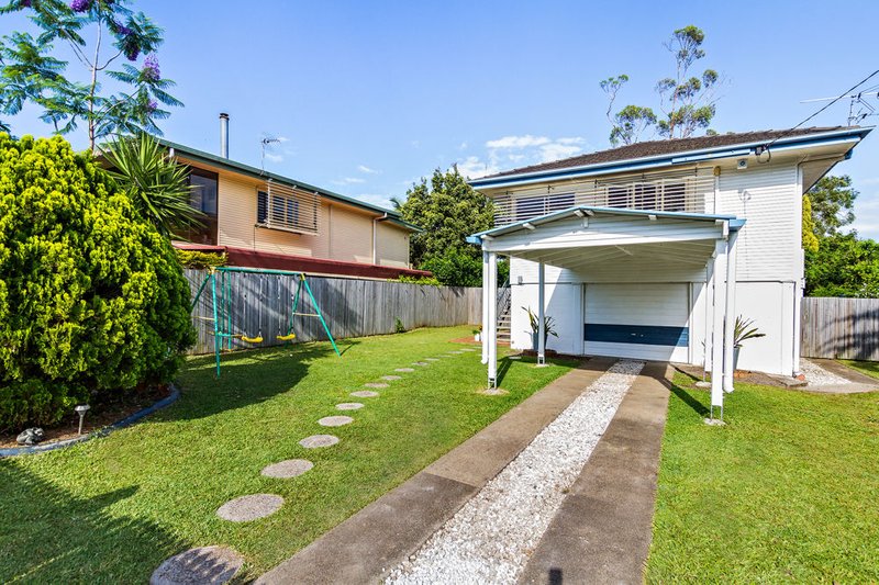 Photo - 12 Cawdor Street, Arana Hills QLD 4054 - Image 15