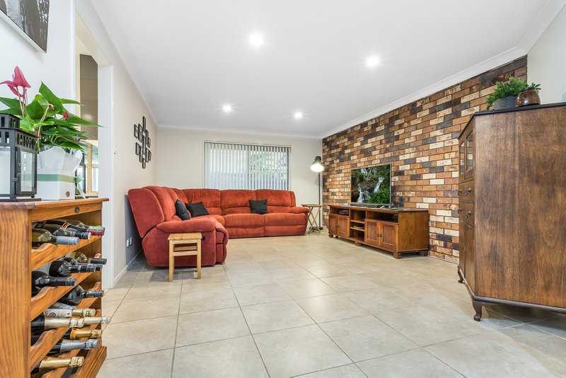 Photo - 12 Ceccato Drive, Murrumba Downs QLD 4503 - Image 10