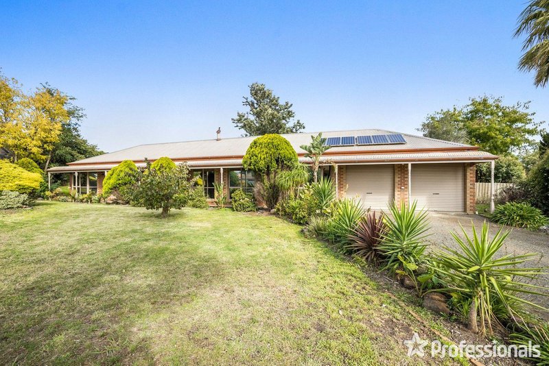 12 Central Road, Hampton Park VIC 3976