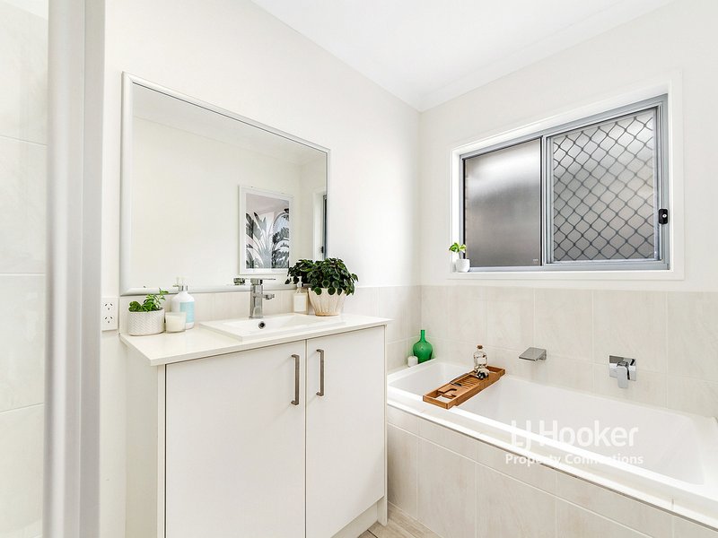 Photo - 12 Champion Crescent, Griffin QLD 4503 - Image 10