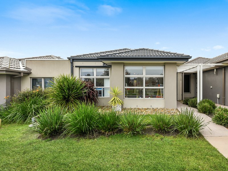 Photo - 12 Chancery Lane, Cranbourne East VIC 3977 - Image 20