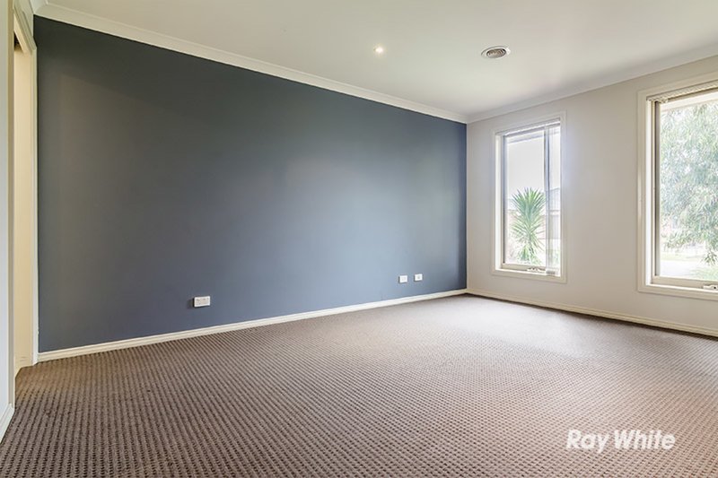 12 Charlbury Crescent, Cranbourne North VIC 3977 Real Estate Industry