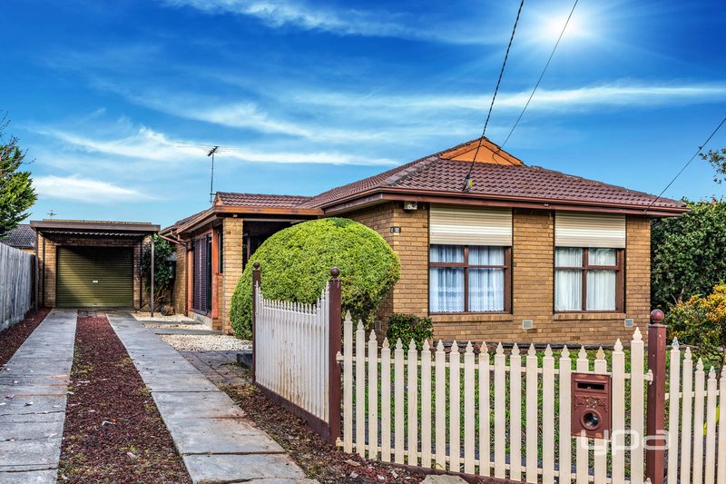 12 Charlbury Grove, St Albans VIC 3021